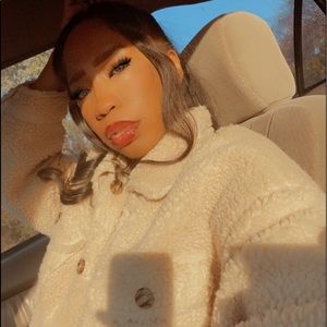 Meet your Posher, LaShèya Monèt